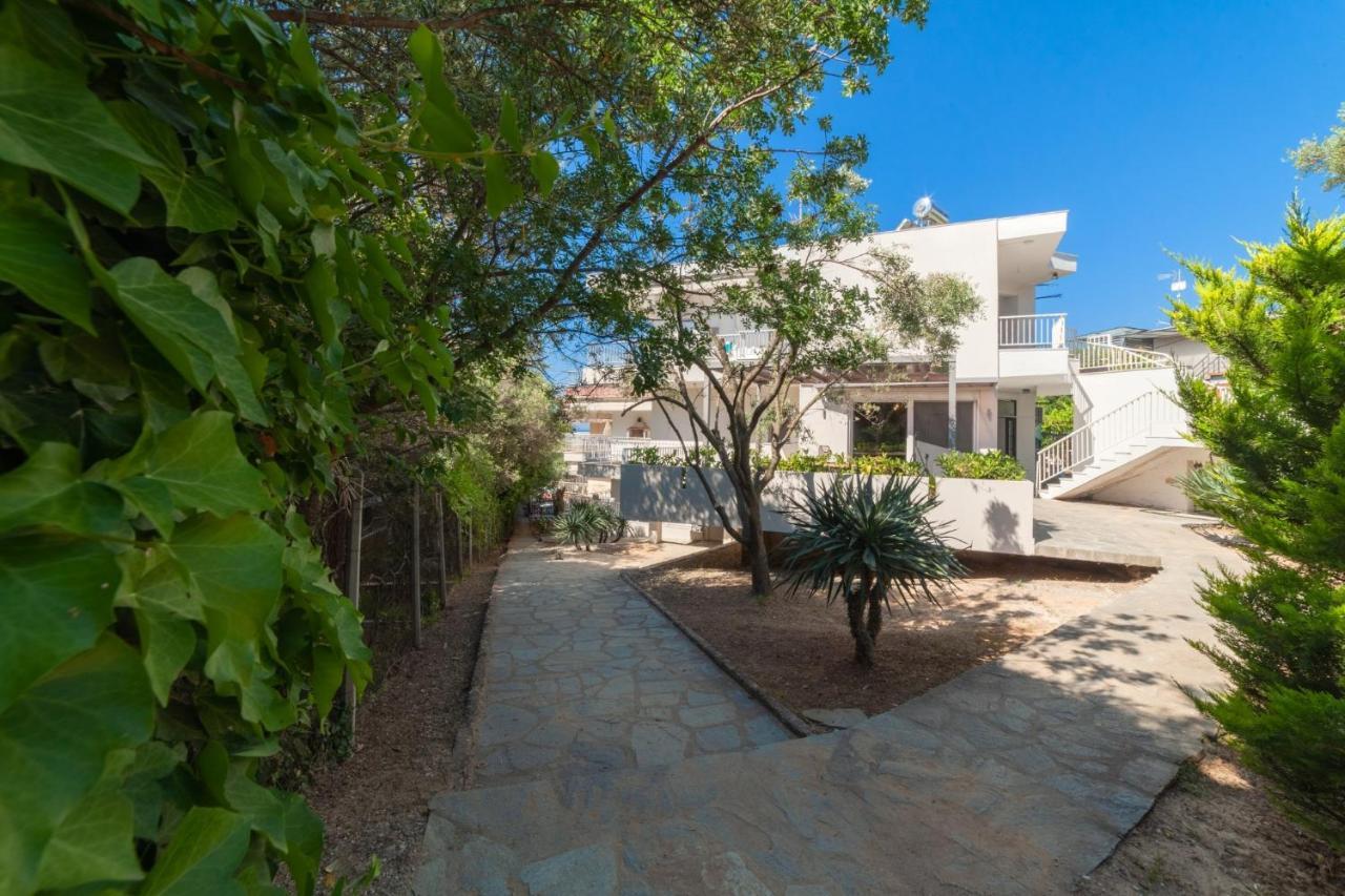 Althea Suites By Rentalspro Services - Nea Moudania Halkidiki Exterior photo