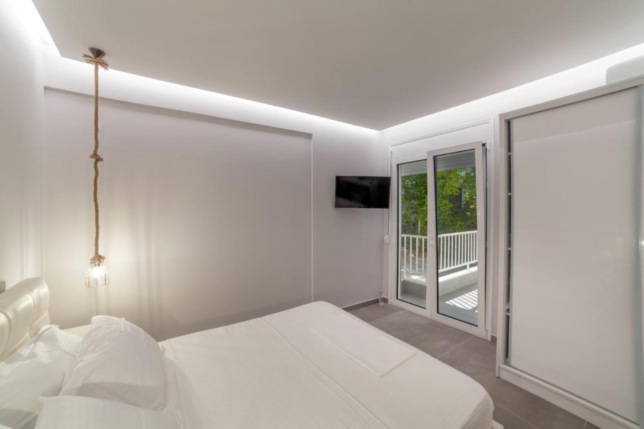 Althea Suites By Rentalspro Services - Nea Moudania Halkidiki Exterior photo