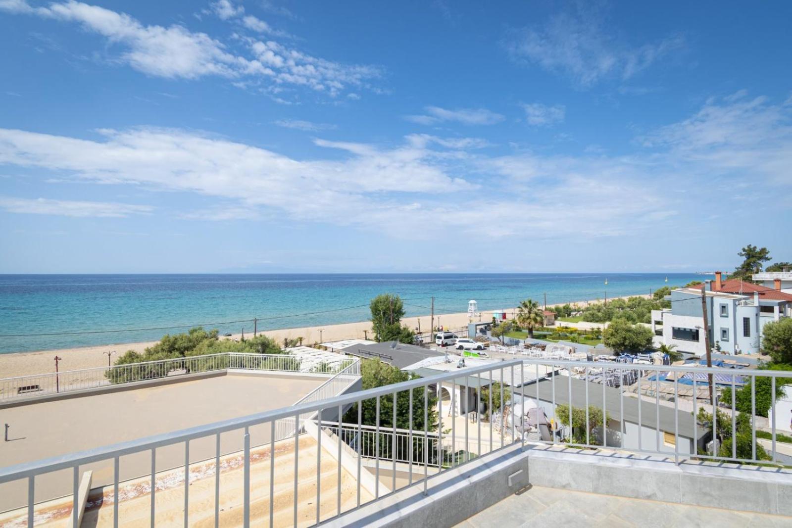 Althea Suites By Rentalspro Services - Nea Moudania Halkidiki Exterior photo