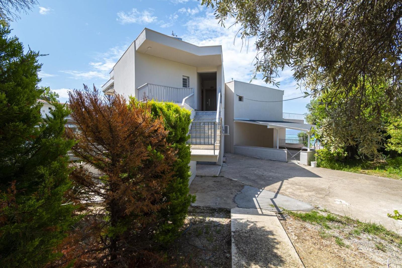 Althea Suites By Rentalspro Services - Nea Moudania Halkidiki Exterior photo